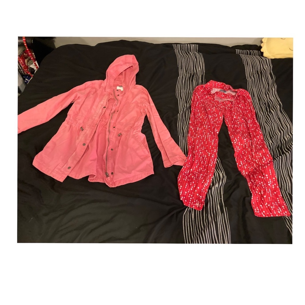 Girls bundle of (2) items